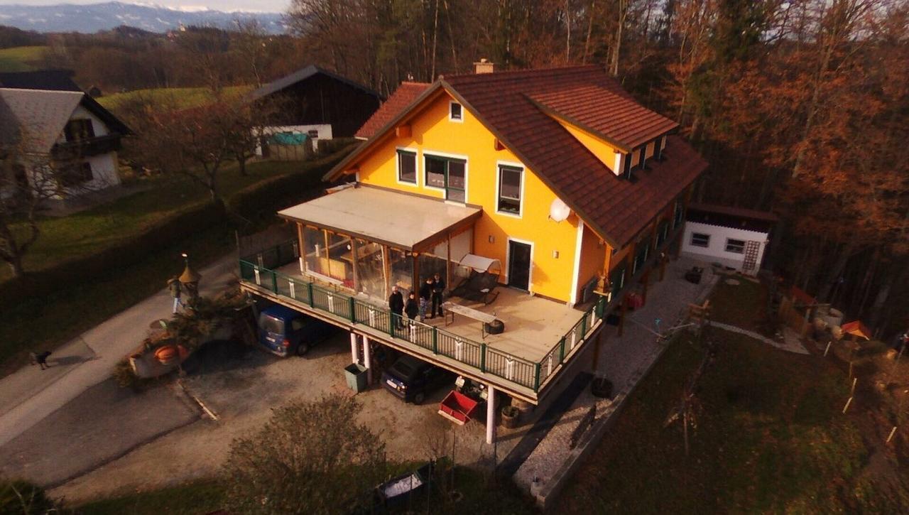 Gaestehaus Schmid Sankt Johann im Saggautal Esterno foto